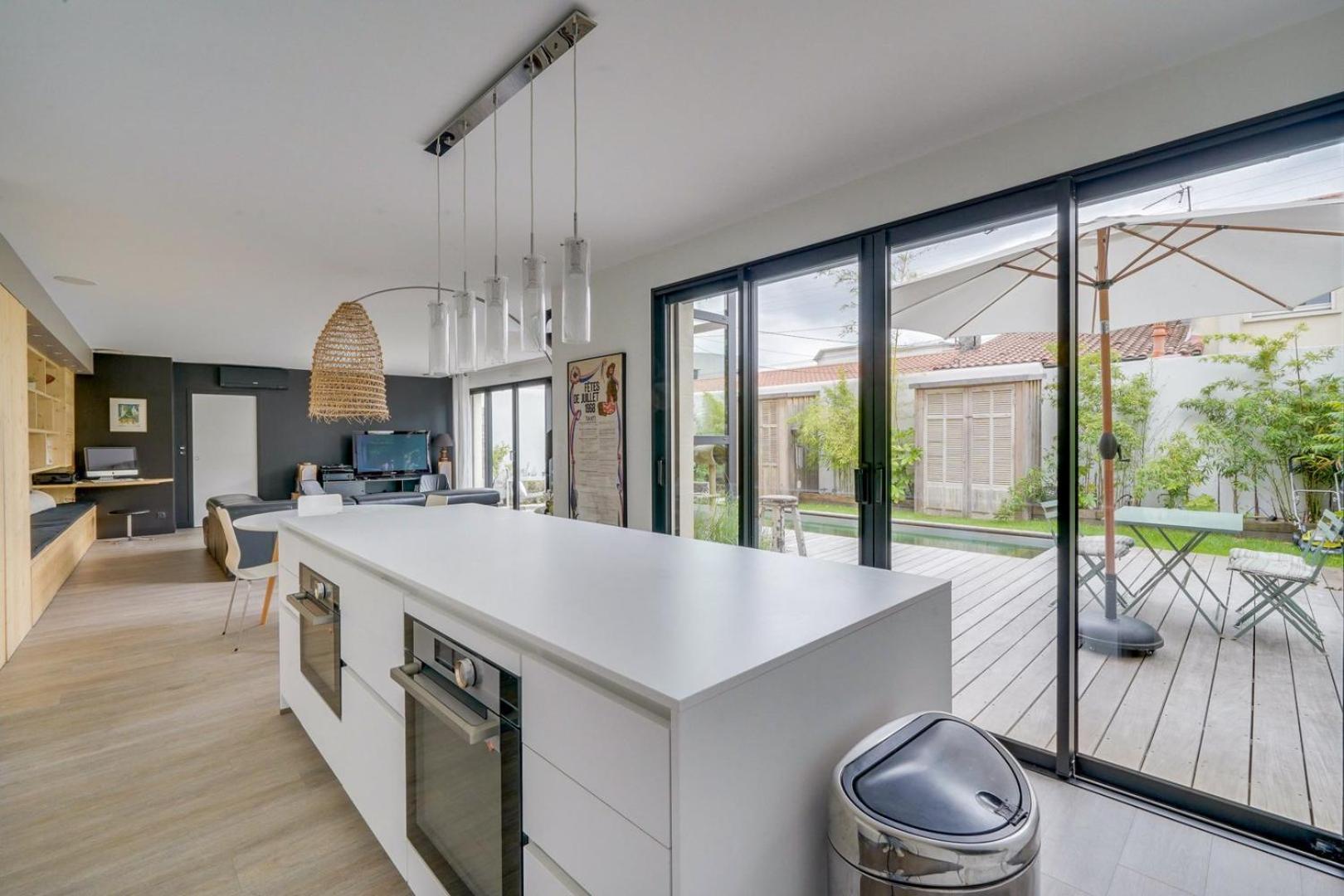 Spacious Bordeaux Family Home With Swimming Pool Bagian luar foto