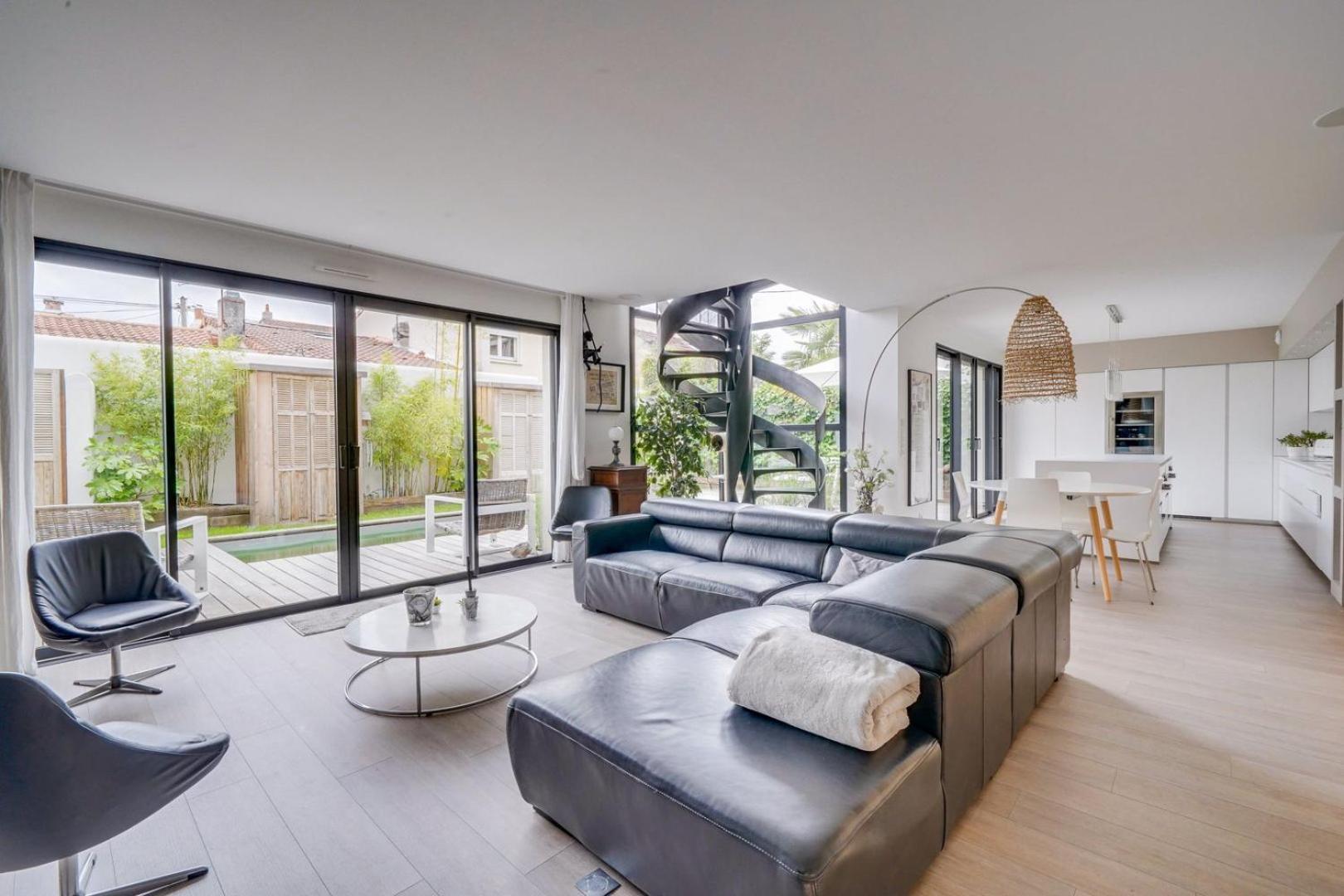 Spacious Bordeaux Family Home With Swimming Pool Bagian luar foto